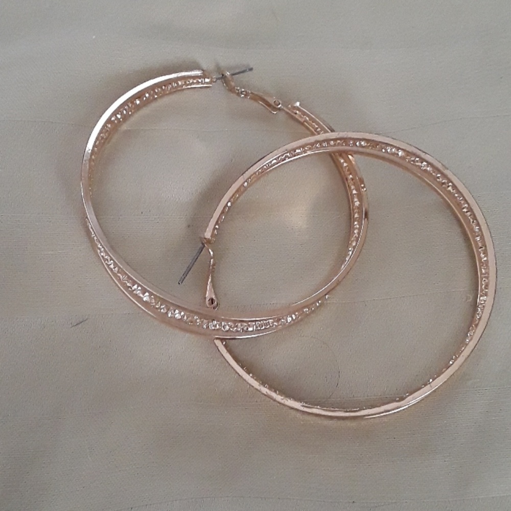 Hoops